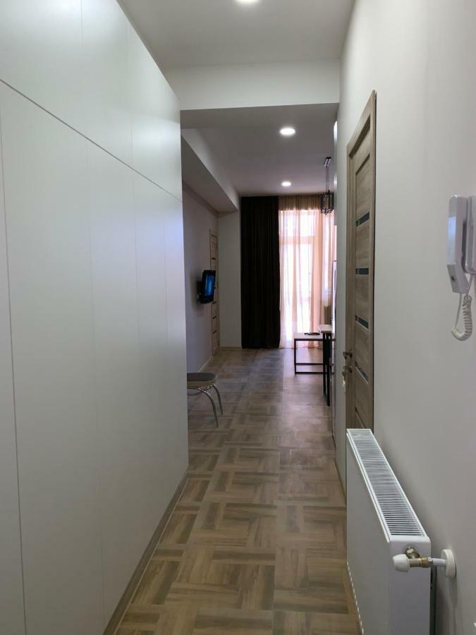 Appartamento Tomaso Tbilisi Esterno foto