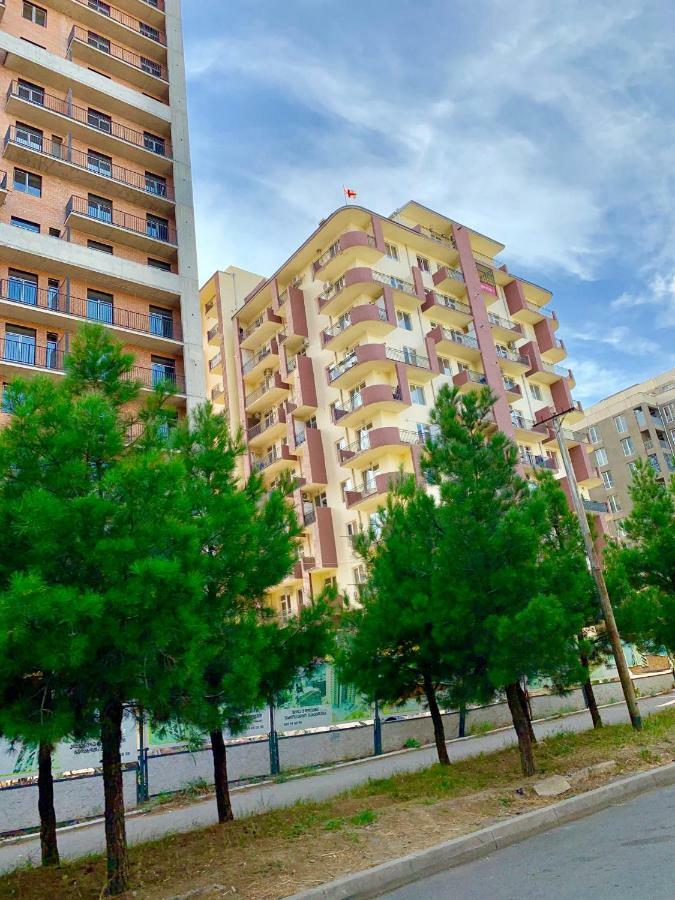 Appartamento Tomaso Tbilisi Esterno foto