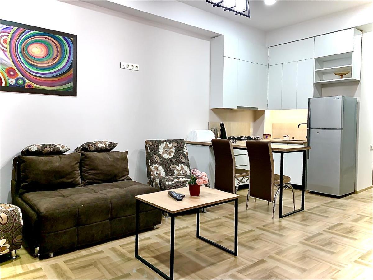 Appartamento Tomaso Tbilisi Esterno foto